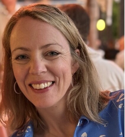 big-Photo-Dr-Theresa-Hydes-(1).jpg